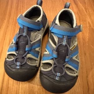 Size 10 - Toddler Seacamp Keens